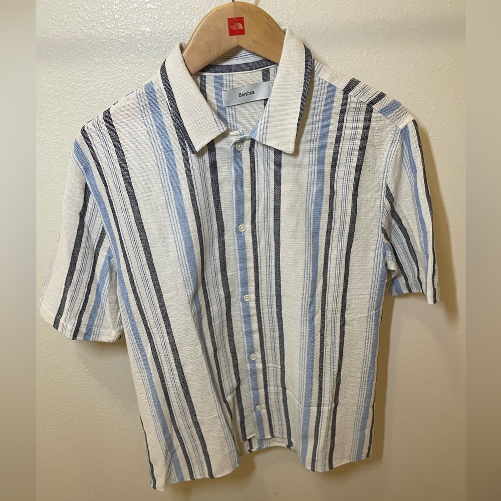 Men’s xs baggy summer shirt